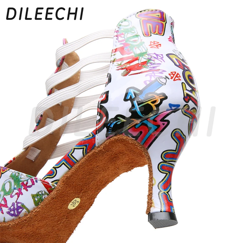 HTB1vP08XUY1gK0jSZFMq6yWcVXaB.webp Bottines Multicolores